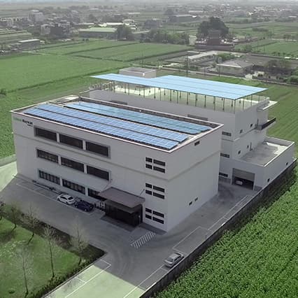 1,000-square-meter GMP certified factory